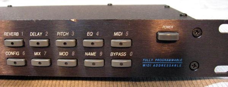 Picture of Alesis Quadraverb multi-effects processor. sn QV1122440.