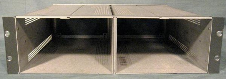 Picture of Tektronix Double Rack Mount Case