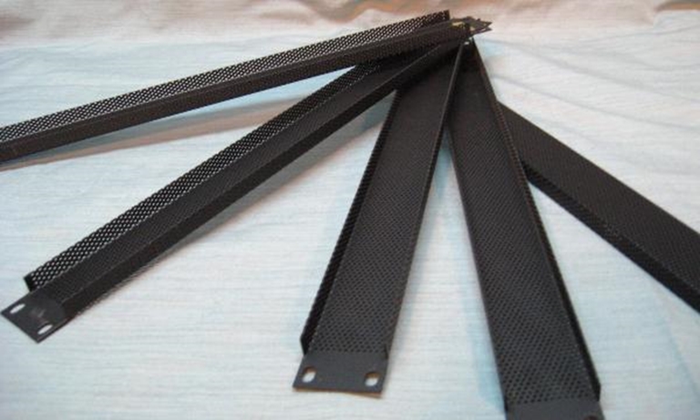 Picture of Rack Blank 1RU, Vented, Black