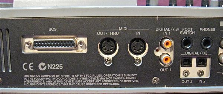 Picture of Roland VS-880EX Workstation For REPAIR.