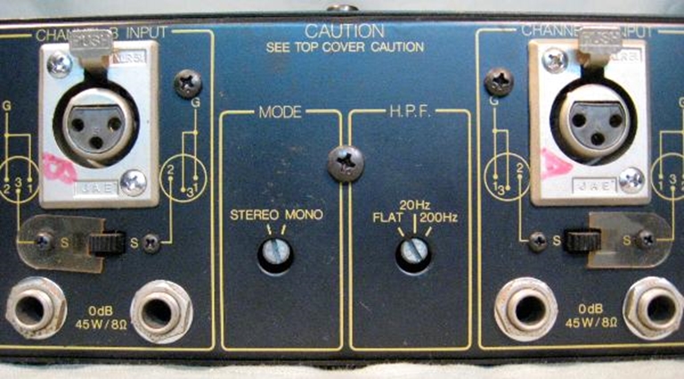 Picture of Yamaha P2050 Power Amplifier (sn 6673)