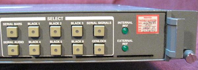 Picture of Tektronix SPG422 Component Digital Sync Generator