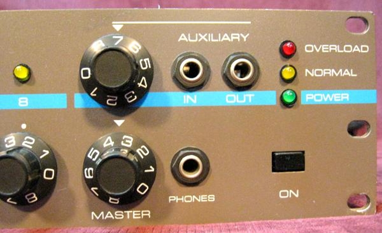 Picture of Shure AMS8000 rackmount automatic mic mixer