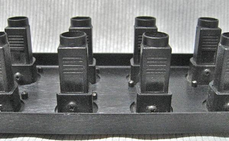 Picture of TecNec SVideo patch panel,16XS-2RU 