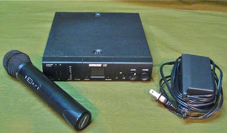 Picture of Shure UC Wireless Microphone Package
