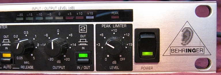 Picture of Behringer MDX 2100 composer