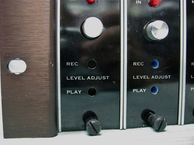 Picture of DBX 158 Frame, with 410 Noise Reduction Cards