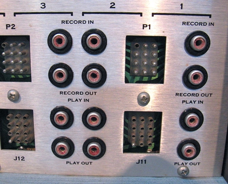 Picture of DBX 158 Frame, with 410 Noise Reduction Cards