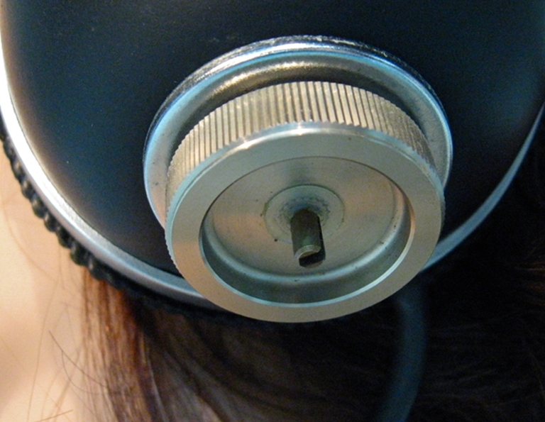 Picture of Pioneer SE-505 Stereo Headphones, 2/2