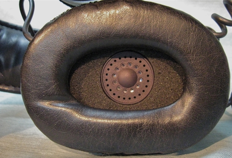 Picture of Pioneer SE-505 Stereo Headphones, 2/2