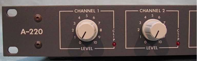 Picture of symetrix A-220 Stereo Power amplifier