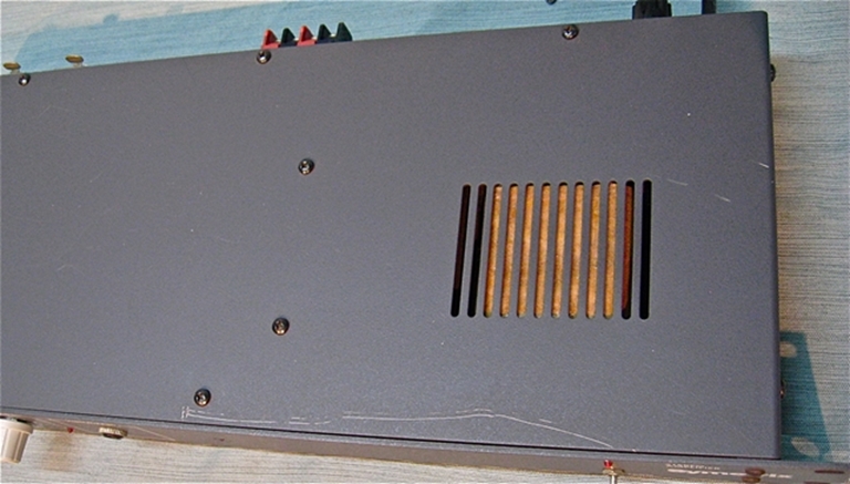 Picture of symetrix A-220 Stereo Power amplifier
