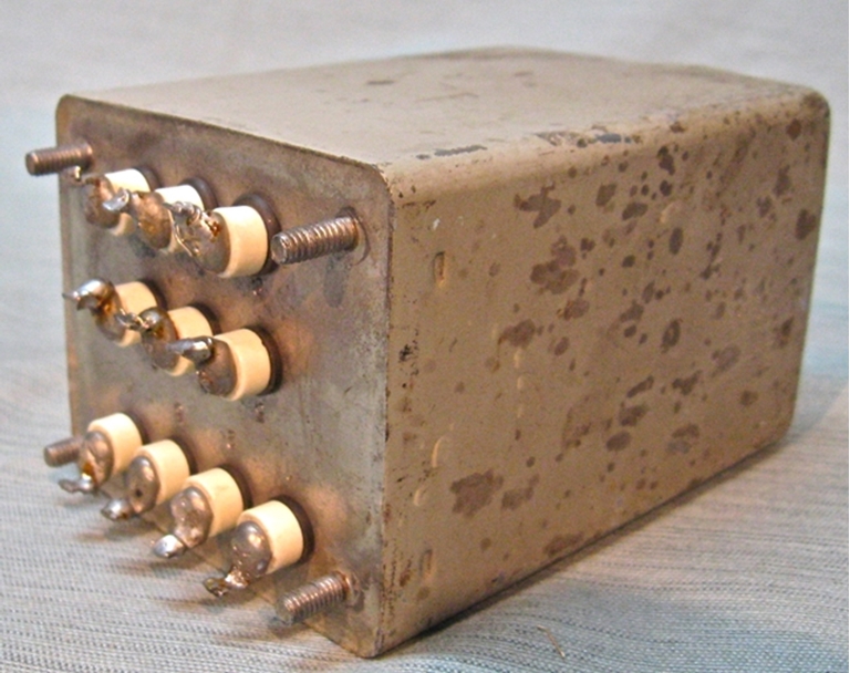 Picture of UTC H-94 Power Supply transformer