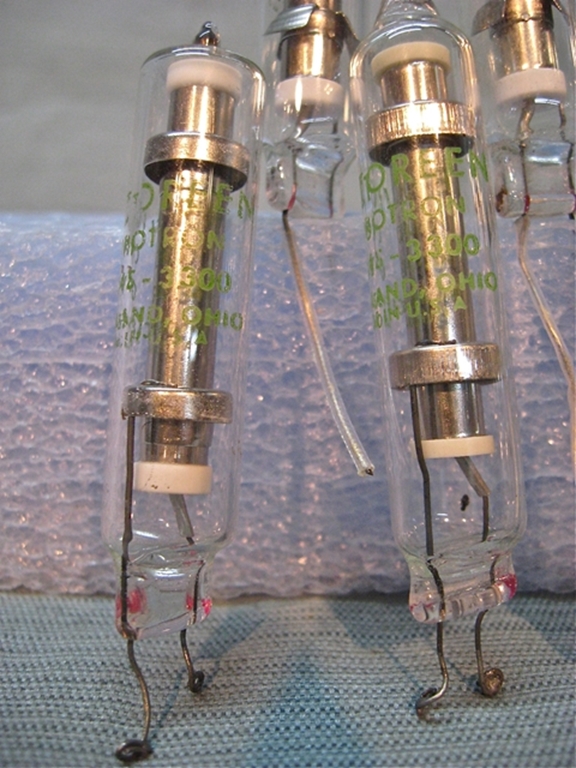 Picture of Lot of  Victoreen GV4S-3300 Tubes