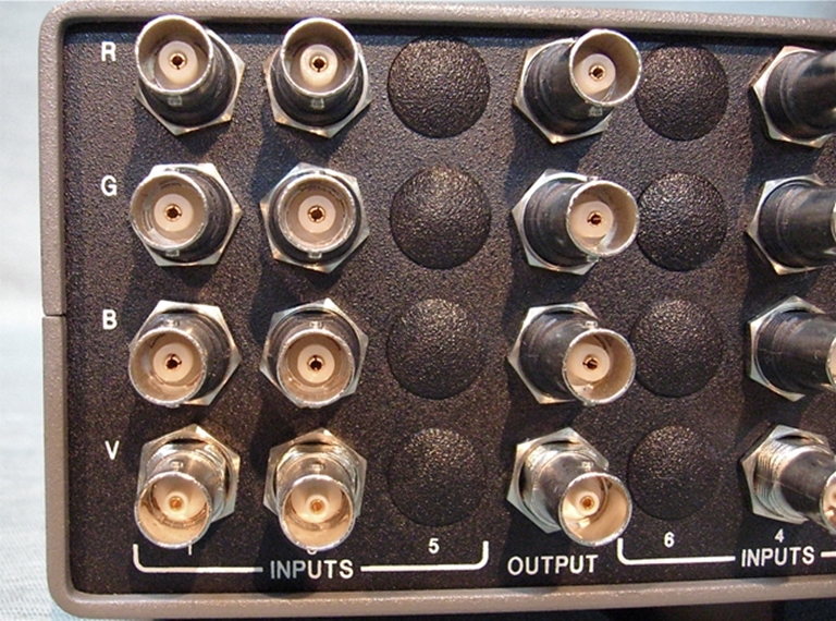 Picture of Extron SW 4AR MX, Part # 60-109-01