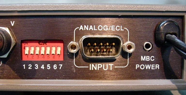 Picture of Extron RGB 120 9 Pin Analog to RGBHV video