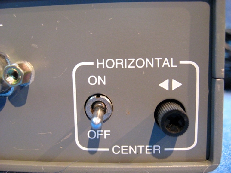 Picture of Extron RGB 118 9 Pin Analog to RGBs video