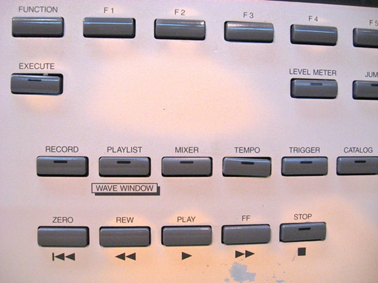 Picture of Roland DM800 MultiTrack Disk Recorder snZI01497