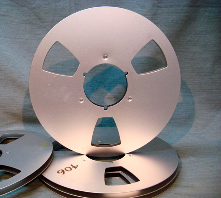 Picture of Ampex 10"x.25" Reels, USED, unlabeled