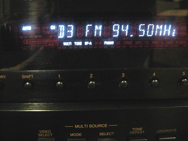 Picture of Denon DRA-685 Multisource Receiver