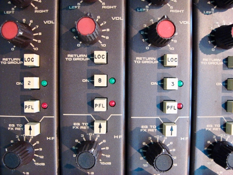 Picture of Soundcraft 800B 8013 Submaster Strips