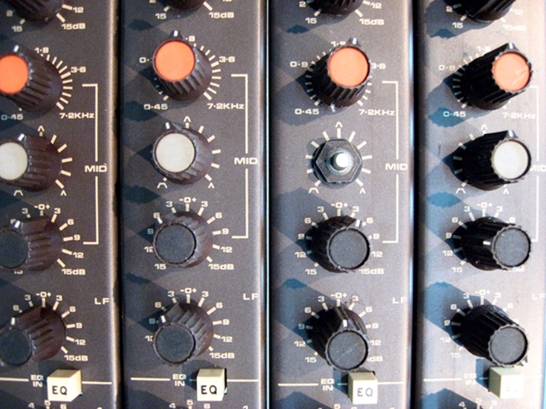 Picture of Soundcraft 800B 8013 Submaster Strips