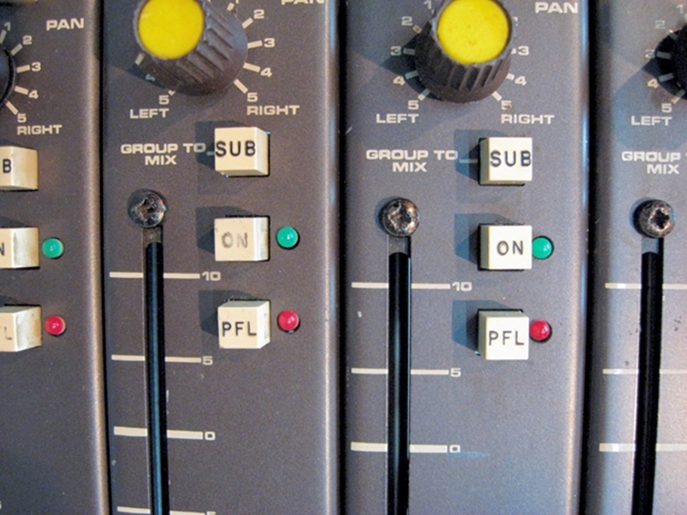 Picture of Soundcraft 800B 8013 Submaster Strips