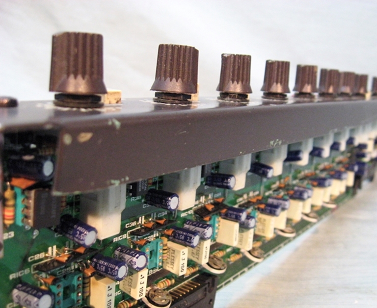 Picture of Soundcraft 800B 8014 Aux Module Strip