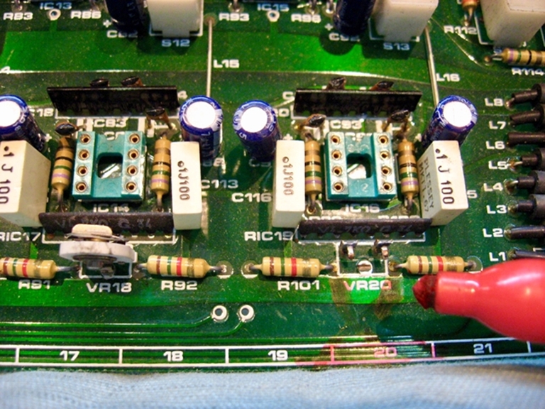 Picture of Soundcraft 800B 8014 Aux Module Strip