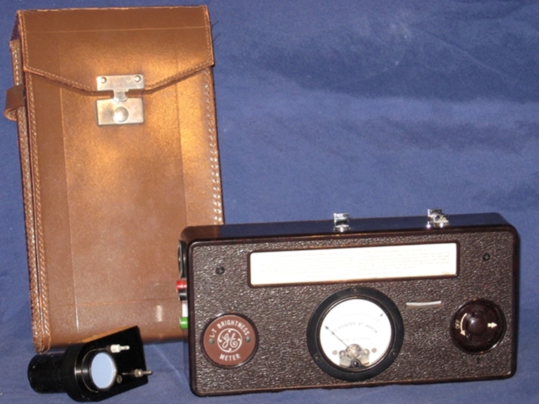 Picture of GE Luckiesh-Taylor Brightness Meter