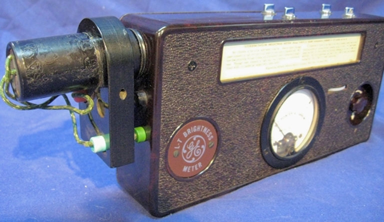 Picture of GE Luckiesh-Taylor Brightness Meter