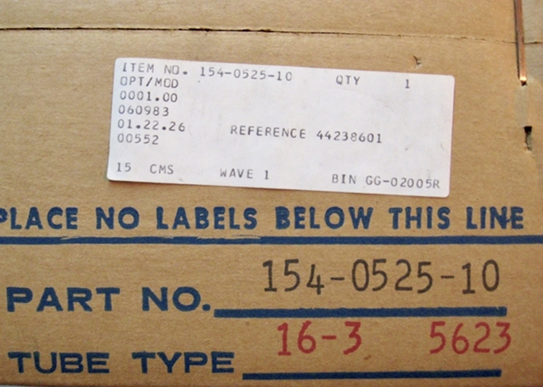 Picture of Tektronix 154-0525-10, CRT, NOS, original packing.