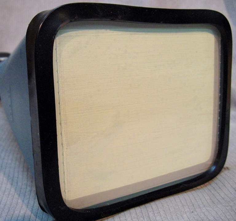 Picture of Tektronix 154-0525-10, CRT, NOS, original packing.