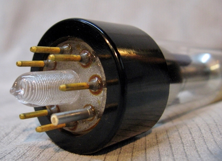 Picture of Amperex (Holland) Plumbicon, pn XQ1020G (Green)