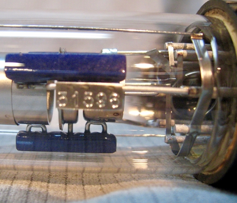 Picture of Amperex (Holland) Plumbicon, pn XQ1020G (Green)