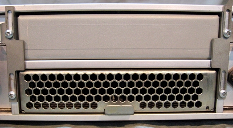 Picture of Rorke Data Media Dock Ultra 320 Frame w 8 removable drives