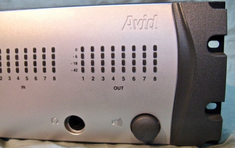 Picture of Avid Adrenaline Rack mount BoB interface, sn YQJ443191