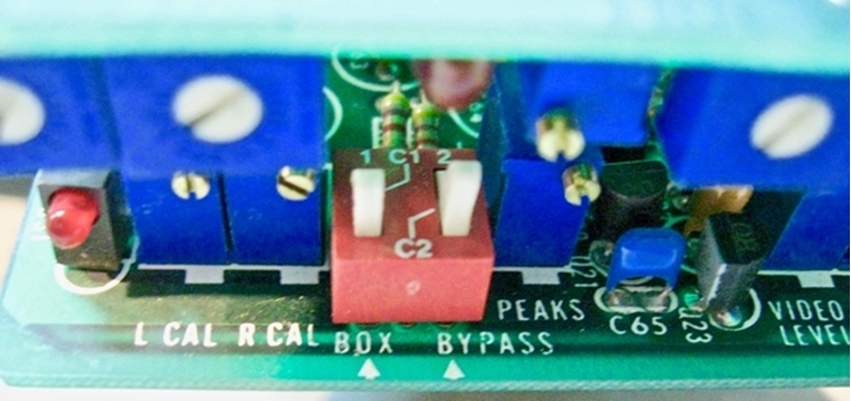 Picture of UNIVUER Audio Metering System over Composite Video signals.