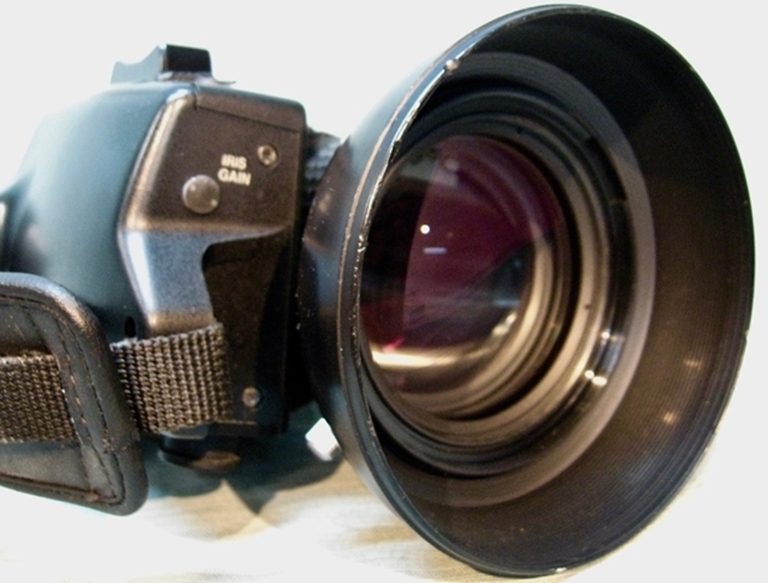 Picture of Canon VCL-713BX Zoom Lens, f1.4 sn 083075.