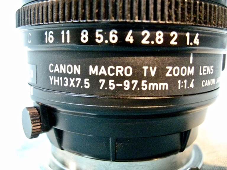 Picture of Canon VCL-713BX Zoom Lens, f1.4 sn 083075.