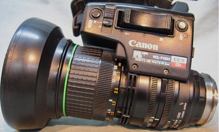 Picture of Canon VCL-713BX Zoom Lens, f1.4 sn 083075.