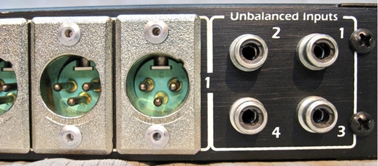 Picture of Gaines Model 448 Audio IHF to Balanced converter