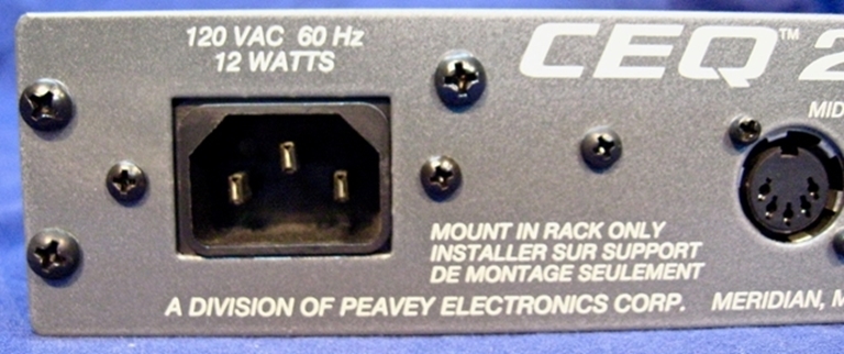 Picture of Peavy CEQ280a for PA or Instrument use.