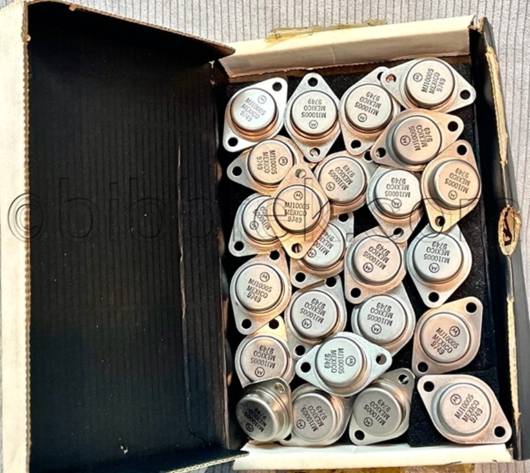 Picture of Motorola  MJ10005 Transistors, NOS. price per pair.