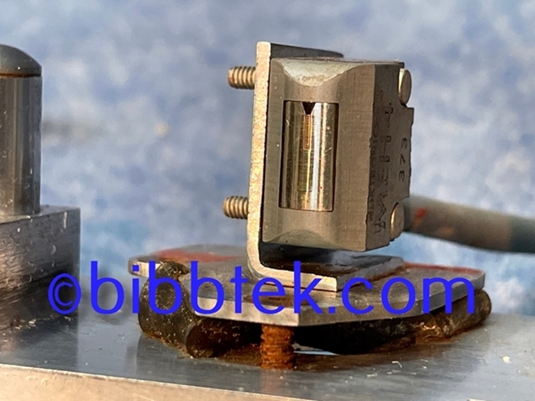 Picture of Crown International Tape deck Model LL822: 1/2 track mono Head assembly.