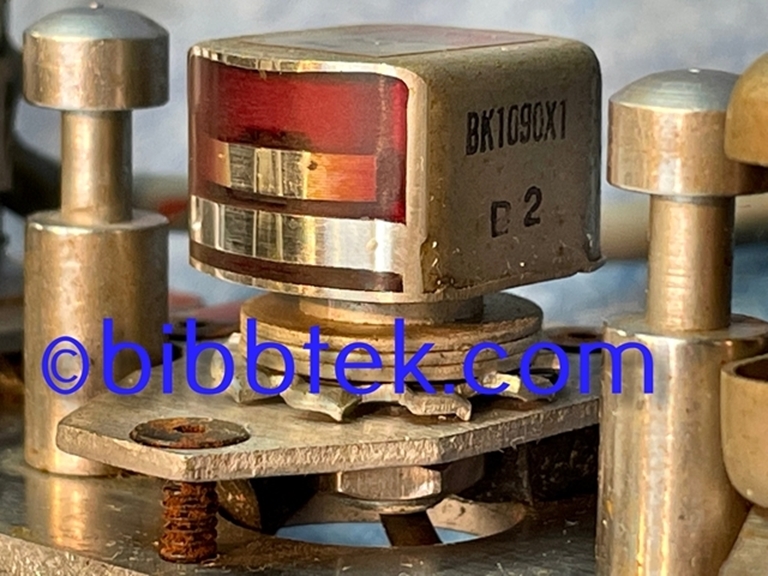 Picture of Crown International Tape deck Model LL822: 1/2 track mono Head assembly.