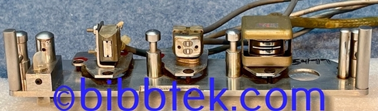 Picture of Crown International Tape deck Model LL802: 1/2 track Stereo Head assembly.