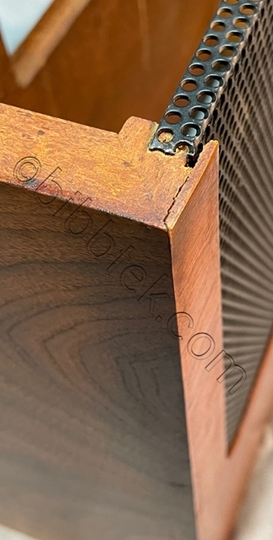 Picture of Original Marantz Cabinet for 2245, 2365B Receiver